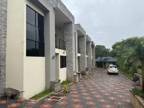 Steady State Apartment 4 Condo in Lusaka