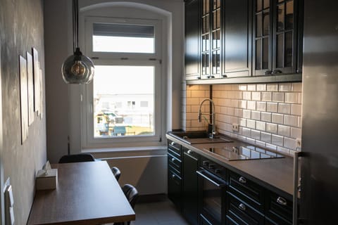 Dining area, kitchen