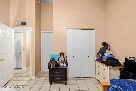 Private Master Bedroom for rent House in El Paso