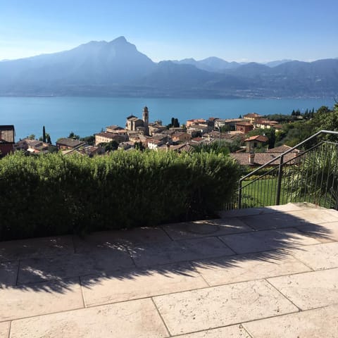 Day, Natural landscape, Lake view, Mountain view