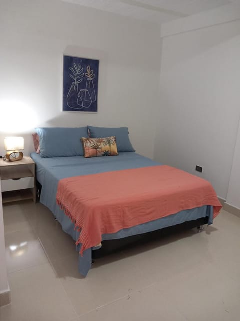 GRUPO CALI ALQUILA ''COMPLETO''Apartamento PARA FAMILIAS con 3 Habitaciones Nuevo NUEVO Condo in Cali