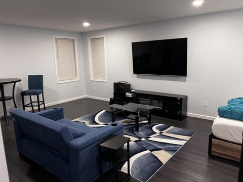 Communal lounge/ TV room, Living room