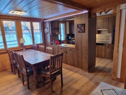 Chalet Diablerets Condo in Saanen