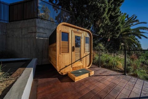 Skyline Serenity Lux Hilltop Retreat Spa and Sauna House in Echo Park