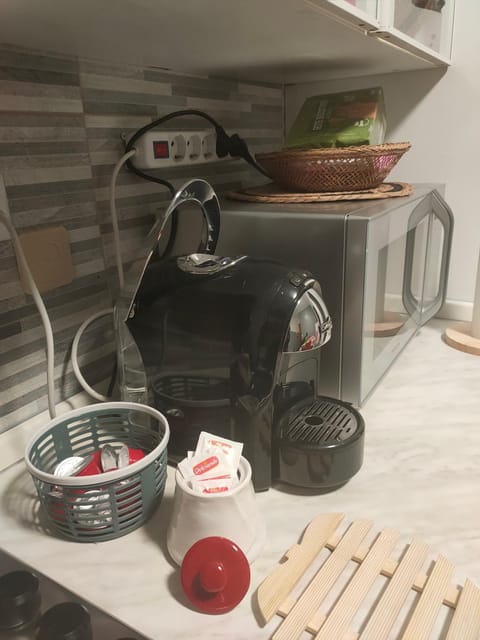 Coffee/tea facilities, minibar