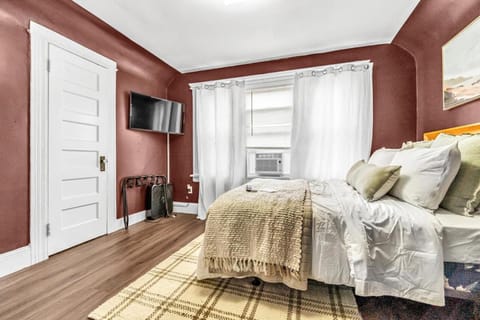 Bedroom walking distance to Yale Bridgeport Hospital Appartamento in Bridgeport