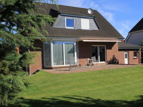 Property building, Garden, Garden view