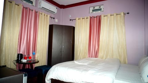 Pokhari Cottage Private Limited Hotel in Uttarakhand
