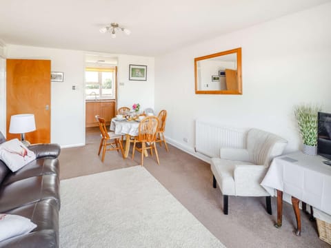 3 Bed in Thame 88963 House in South Oxfordshire District