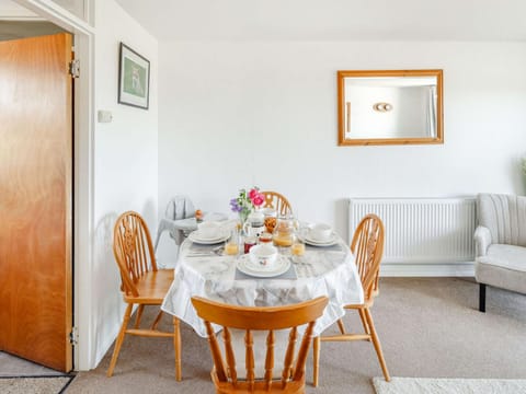 3 Bed in Thame 88963 House in South Oxfordshire District