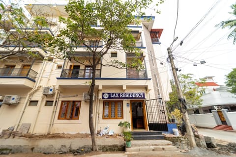 Property building, Street view