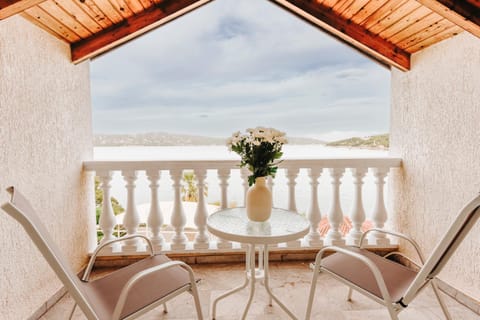 Natural landscape, View (from property/room), Balcony/Terrace, Sea view