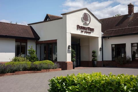 DoubleTree by Hilton Oxford Belfry Hotel in South Oxfordshire District