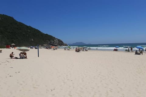 Condominio Agua Marinha, Praia Brava; 3 quartos, frente mar, Apartment in Florianopolis