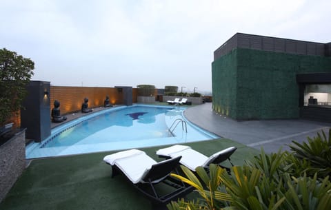 Pool view, Swimming pool