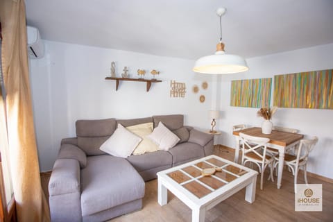 REAL 8 Apartment in La Herradura