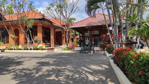 Keyani Bungalows Lovina Camp ground / 
RV Resort in Buleleng