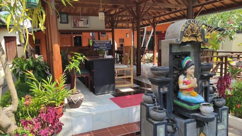 Keyani Bungalows Lovina Campingplatz /
Wohnmobil-Resort in Buleleng