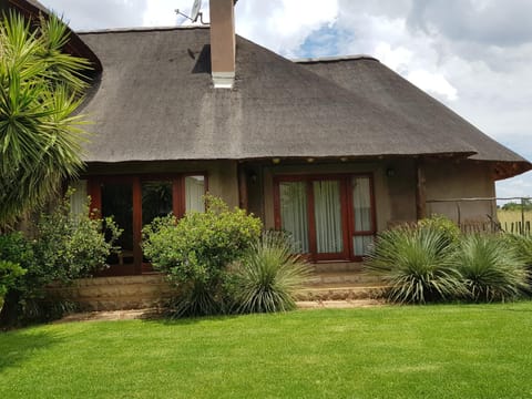 Zebula Golf and Wildlife Estate - Moi Signature Exclusive Leisure Villas Villa in North West, South Africa