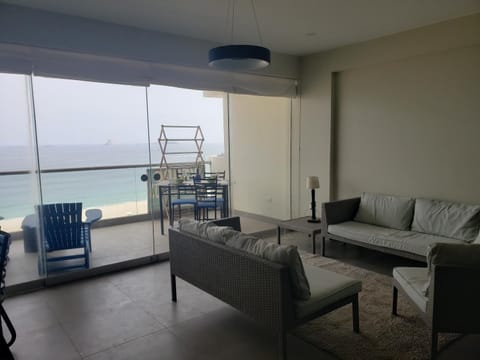 Playa el Silencio lindo apartamento! no mascotas deposito para reservar Eigentumswohnung in Punta Hermosa