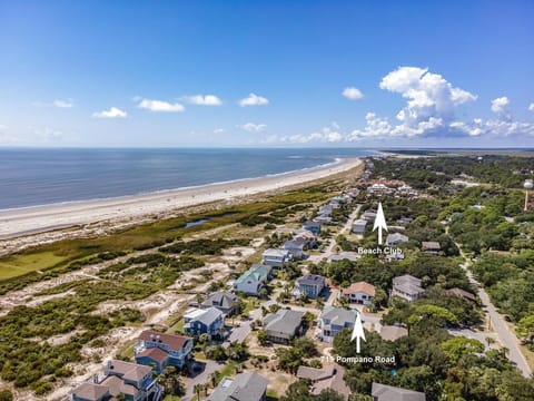 NEW - Walking distance to POOLS and BEACH House in Saint Helena Island