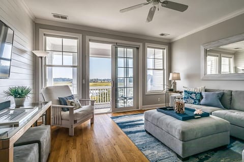 New to rental market! Overlooking marina on Fripp Island Haus in Fripp Island