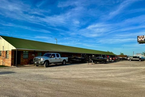 Lakeside Motel, Cabins and RV Hotel in Lake Texoma
