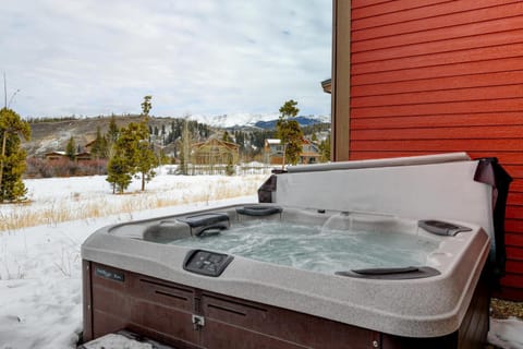 Day, Natural landscape, Winter, Hot Tub, Mountain view