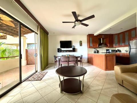 Rustic 2bed2bath Condo With Sunset View House in Coco