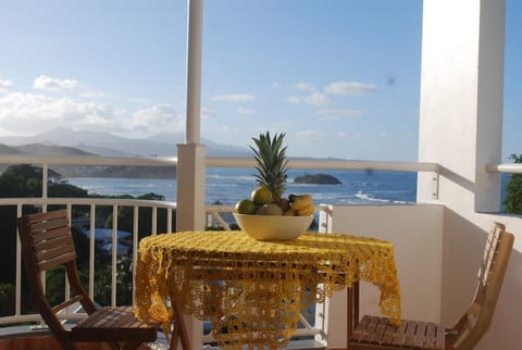 View (from property/room), Balcony/Terrace, Dining area, Mountain view, Sea view