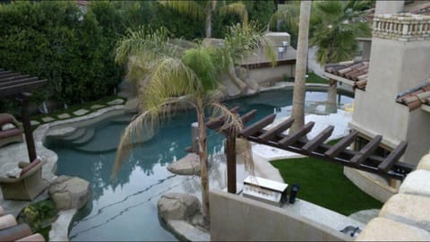 Warm Sands Villa-Moving River/Island House in Palm Springs