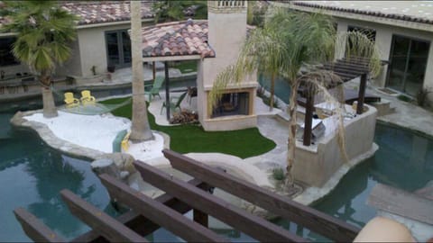 Warm Sands Villa-Moving River/Island Casa in Palm Springs