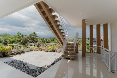 Patio, Natural landscape, View (from property/room), Balcony/Terrace