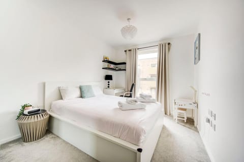 GuestReady - Cosmopolitan Living in Hounslow Apartment in Isleworth