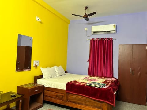 SURYA VILLA GUEST HOUSE Bed and Breakfast in West Bengal