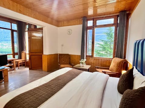 Himalayan Crescent 2 bedroom luxury independent Villas Manali Hotel in Manali