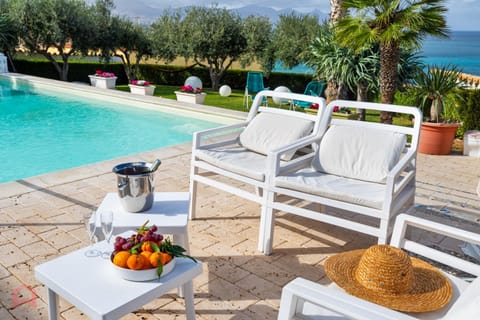 Garden view, Pool view, Swimming pool