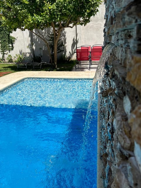 Day, Swimming pool