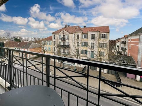 Appartement Delta Bailly Condo in Bailly-Romainvilliers