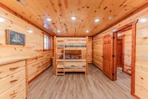 Ultimate Private Multi-Use Oasis Maison in Douglas Lake
