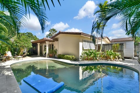 Zen Pool Home Maison in Lighthouse Point