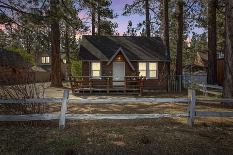 Bear Sky Cabin House in Big Bear