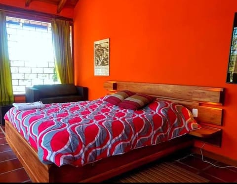 Arie's Cabin Bed and Breakfast in Quito