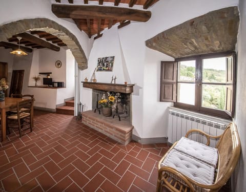 Casa Selvolini - VOLPAIA Appartamento in Radda in Chianti