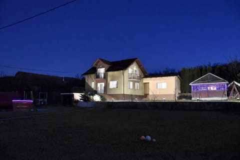 Casa de Sub Vale House in Cluj County