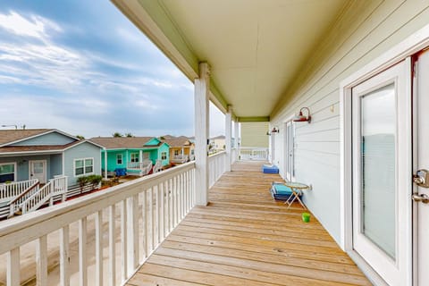 Barnacle Cove House in Rockport