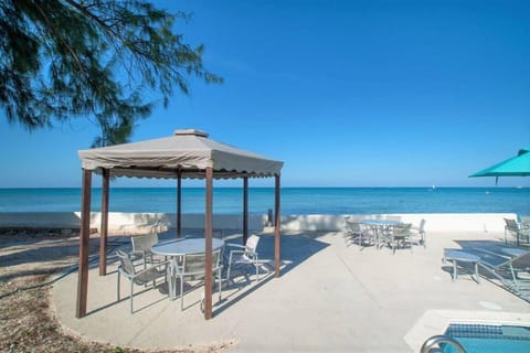 Tamarind Bay Unit # 22 Apartment in Grand Cayman