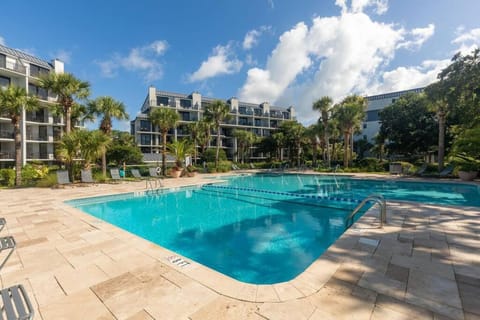 Pool view, Swimming pool, Swimming pool, sunbed