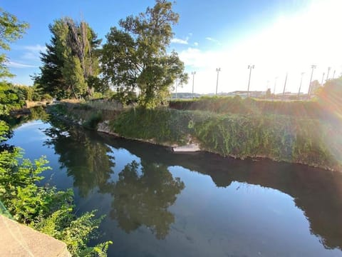 Maison ancienne Marseille piscine au bord de l'eau Villa in Marseille