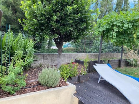 Maison ancienne Marseille piscine au bord de l'eau Villa in Marseille